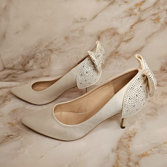 LUXE Especially Yours Ivory Bejeweled Bow Heels, Size 11 - Picture 4 of 8